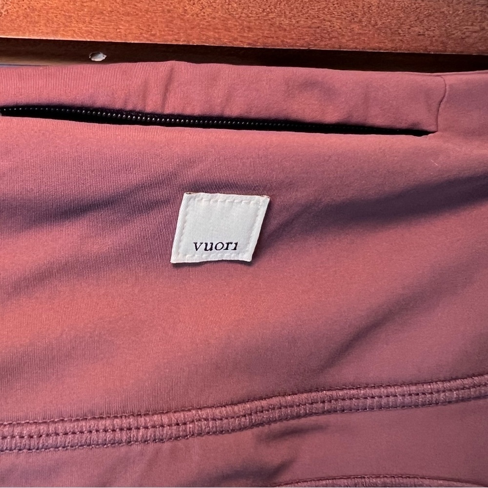 Vuori Dark Purple High-Waisted Leggings Size Small - Picture 5 of 9